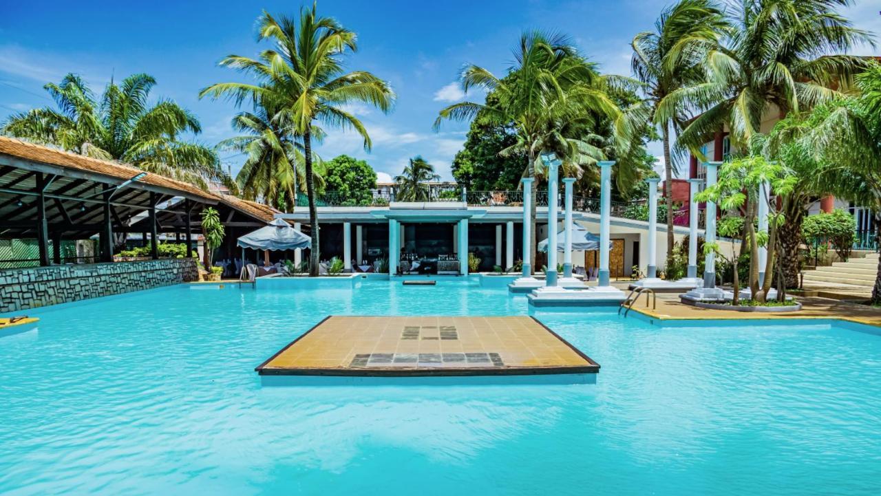 Le Grand Hotel Diego Antsiranana Ngoại thất bức ảnh