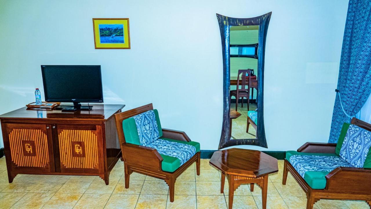 Le Grand Hotel Diego Antsiranana Ngoại thất bức ảnh