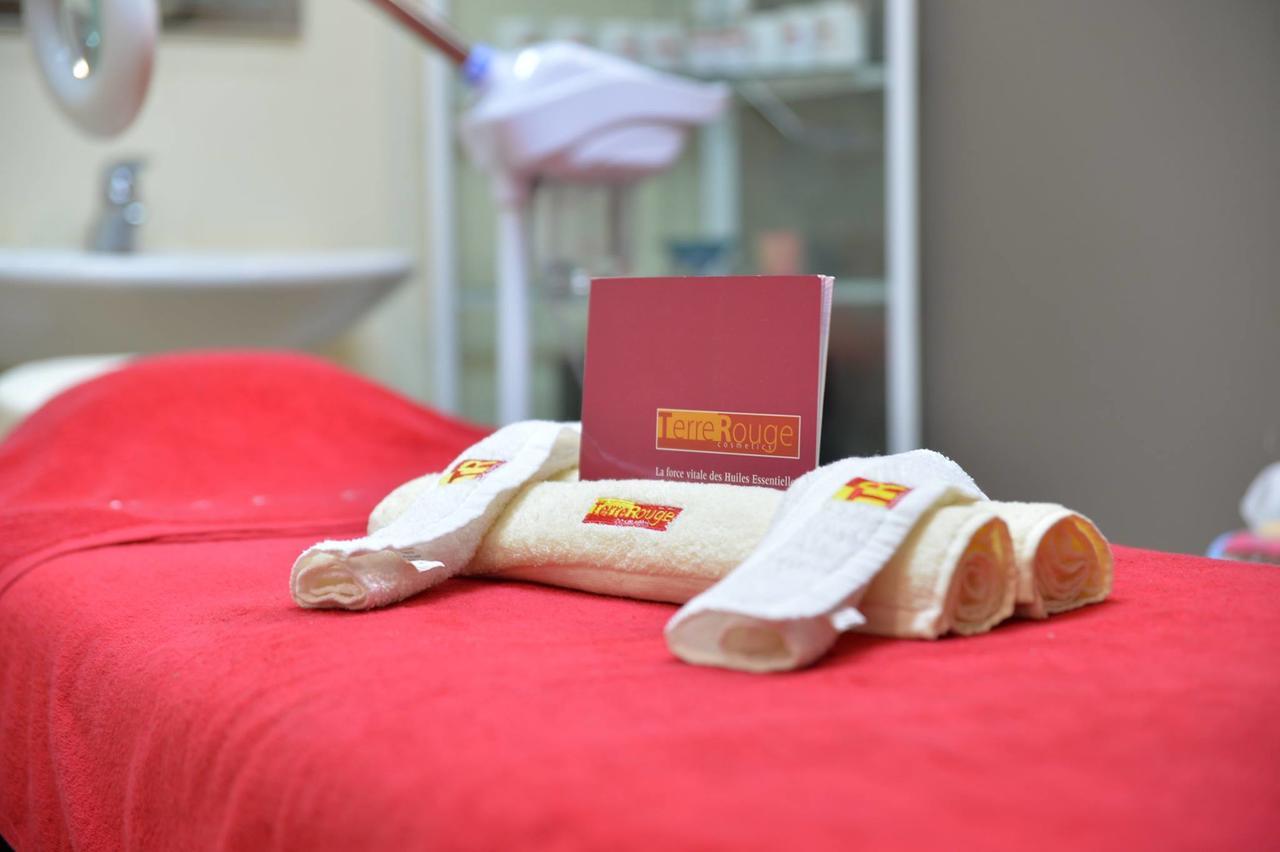 Le Grand Hotel Diego Antsiranana Ngoại thất bức ảnh