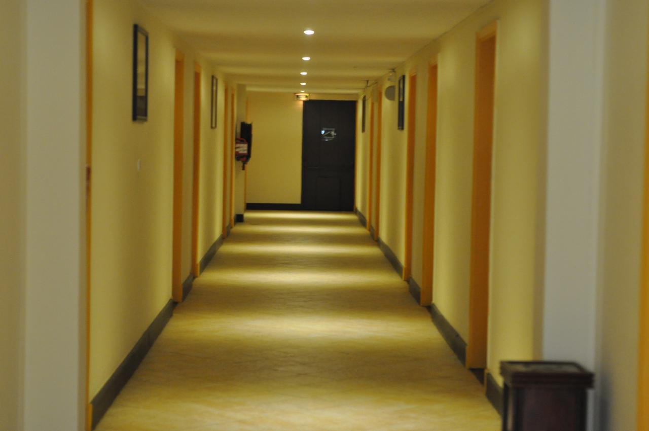 Le Grand Hotel Diego Antsiranana Ngoại thất bức ảnh