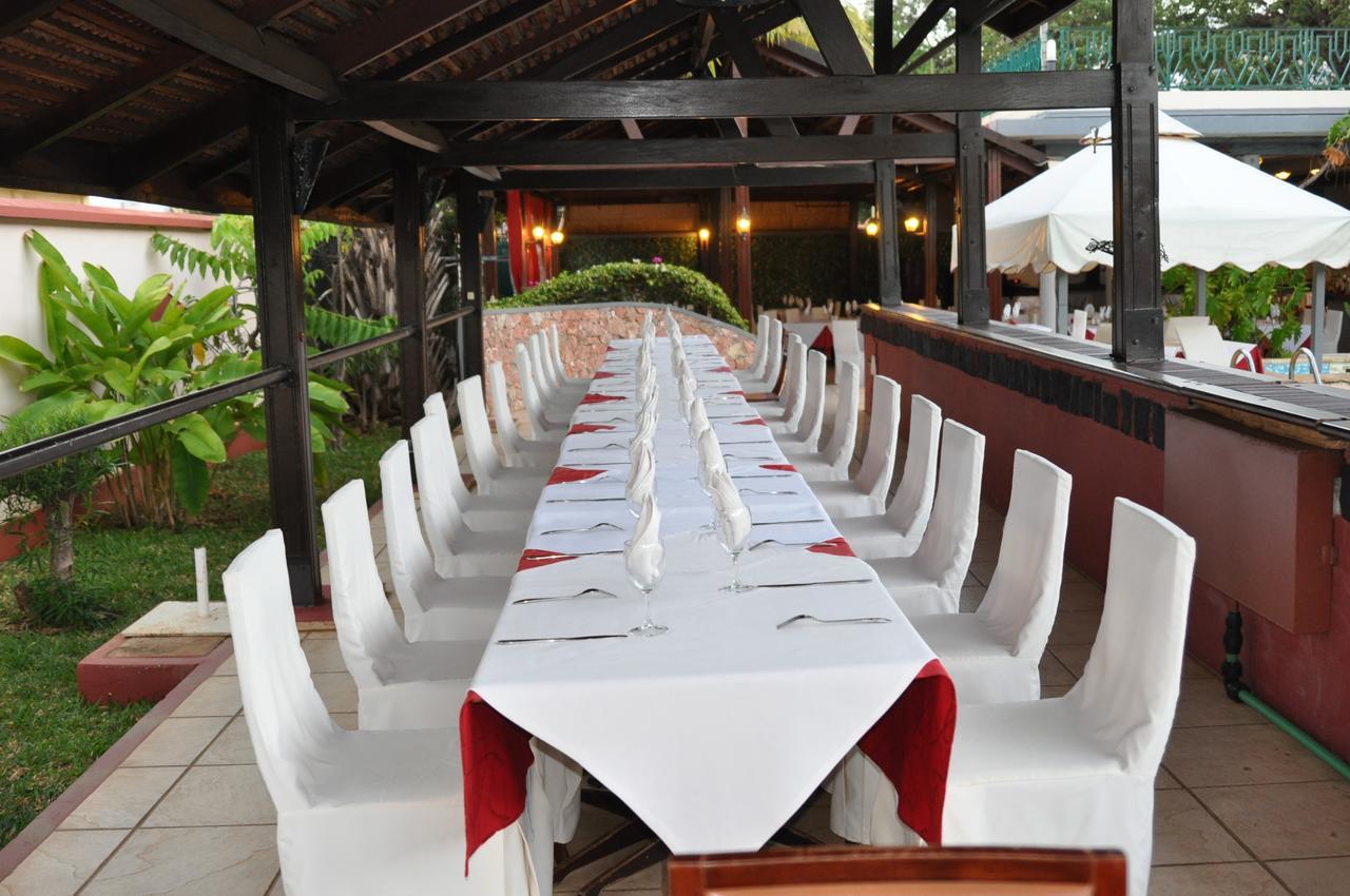 Le Grand Hotel Diego Antsiranana Ngoại thất bức ảnh