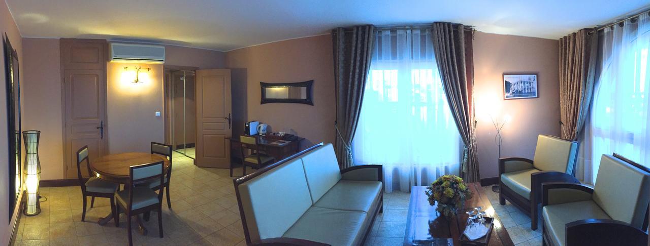 Le Grand Hotel Diego Antsiranana Ngoại thất bức ảnh
